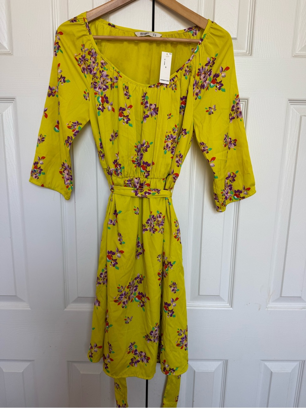 NWT Old Navy Floral Fit & Flare 3/4 Sleeve Belted Dress Yellow Small S